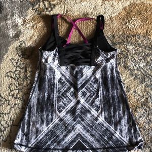 Lululemom top